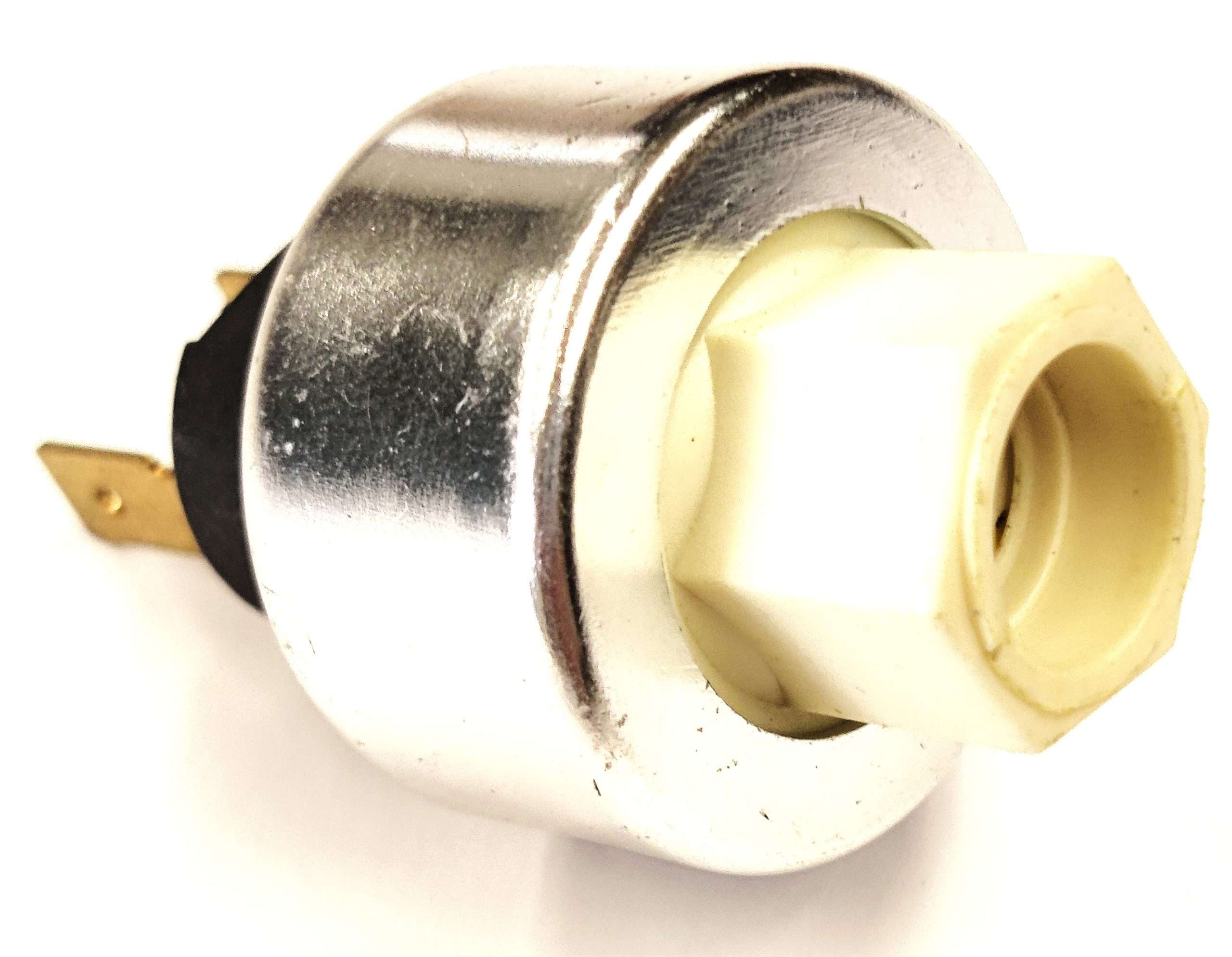 A/C Low Pressure Switch DeLorean Midwest